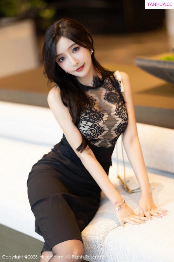 王馨瑶  [XiuRen]高清写真图 2023.10.26 No.7568 王馨瑶yanni 黑丝美腿第6张图片